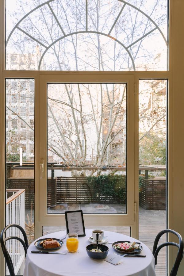Sonder Paseo De Gracia Hotell Barcelona Exteriör bild A French door